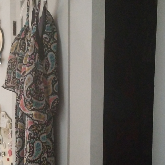 Girls long dtess - Picture 4 of 5